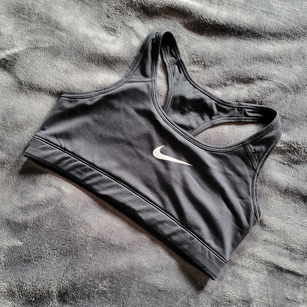 🏖🚨 Nike | Dri-Fit black sports bra